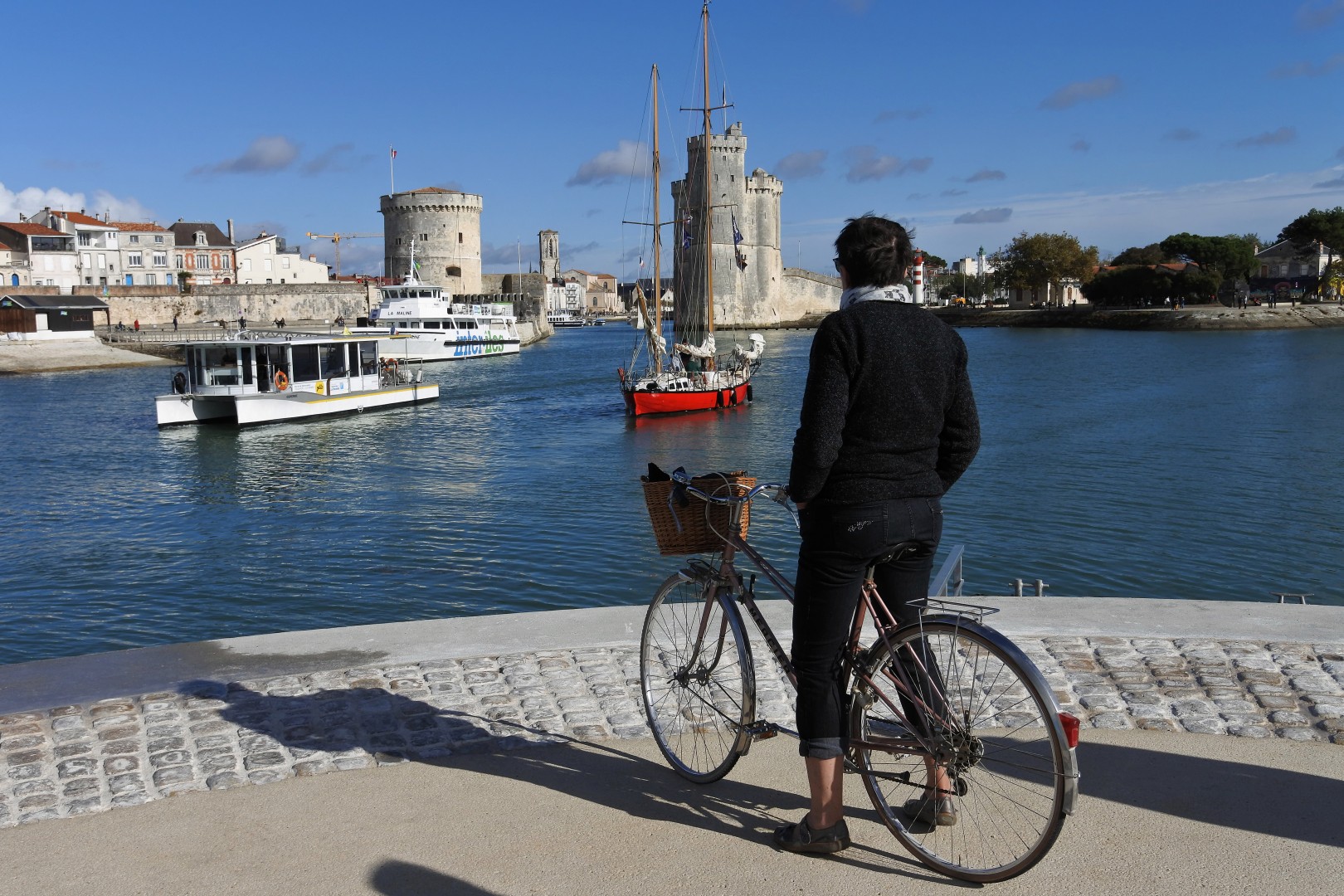 tours la rochelle velo